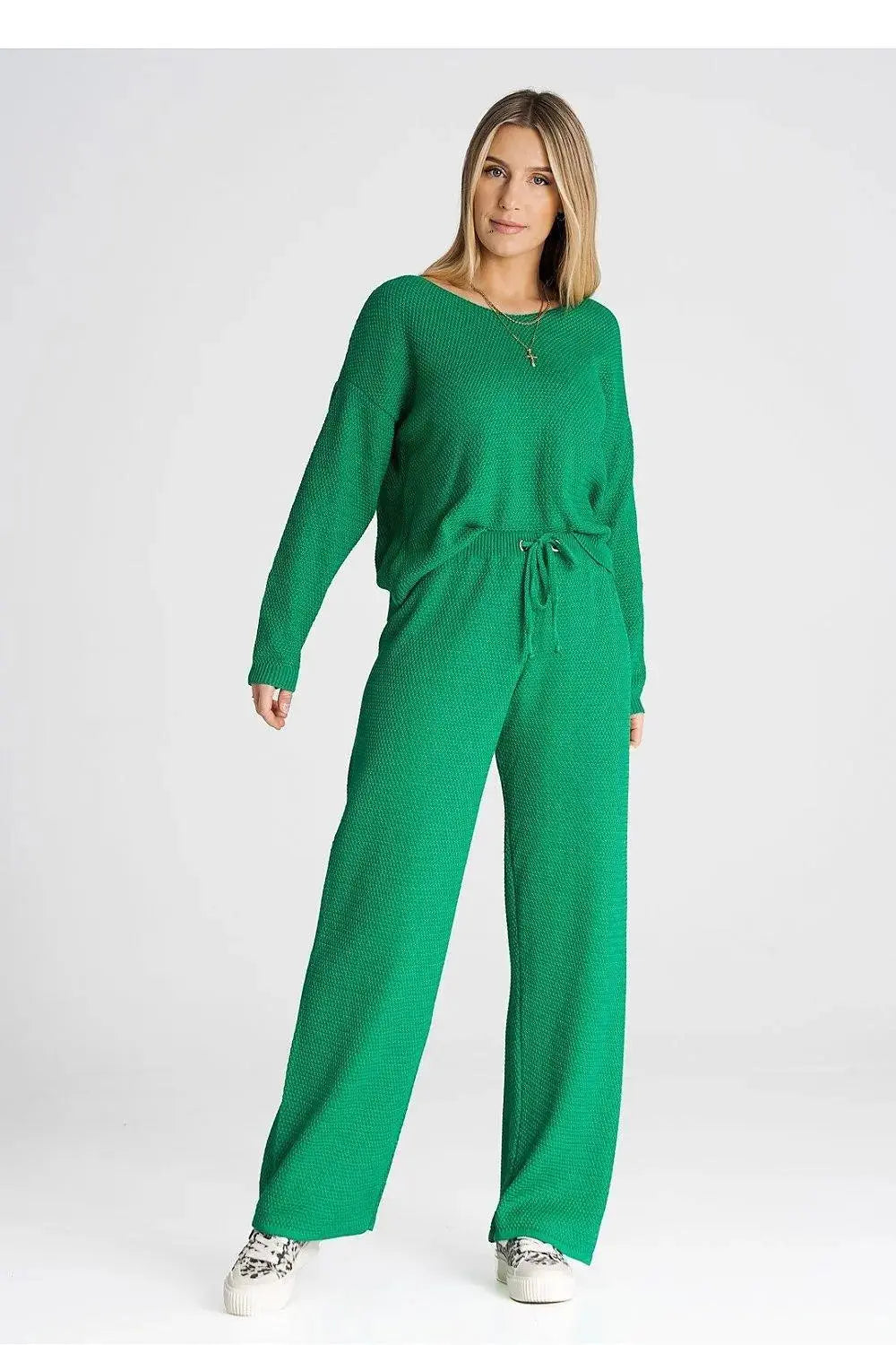 Figl long sleeves blouse and loose pants