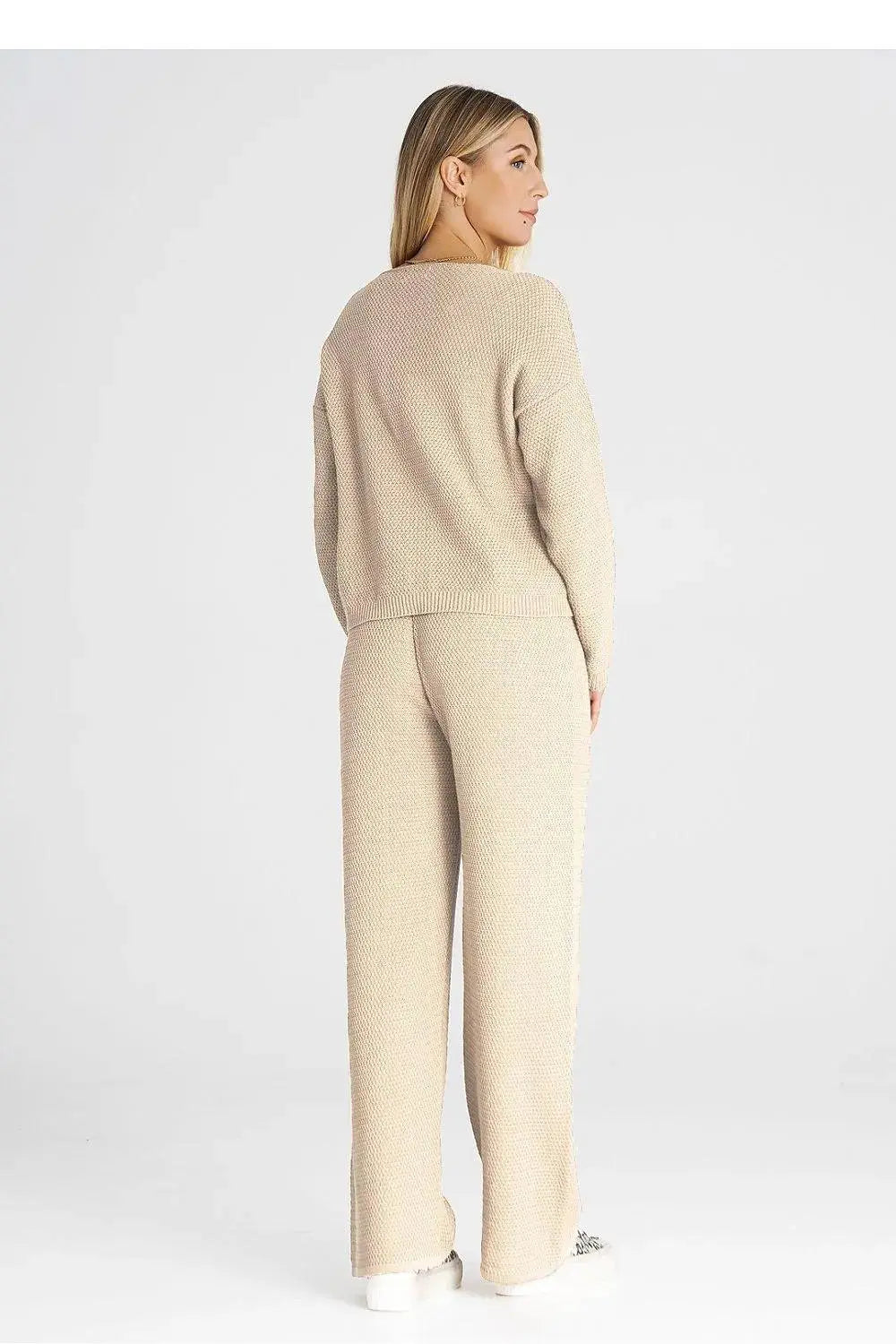 Figl long sleeves blouse and loose pants