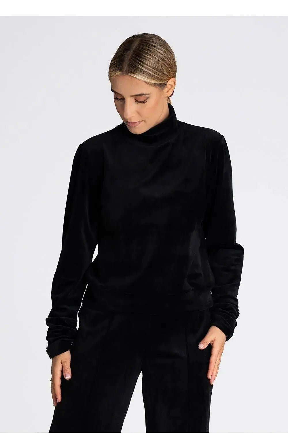 Figl long turtleneck and long sleeves blouse