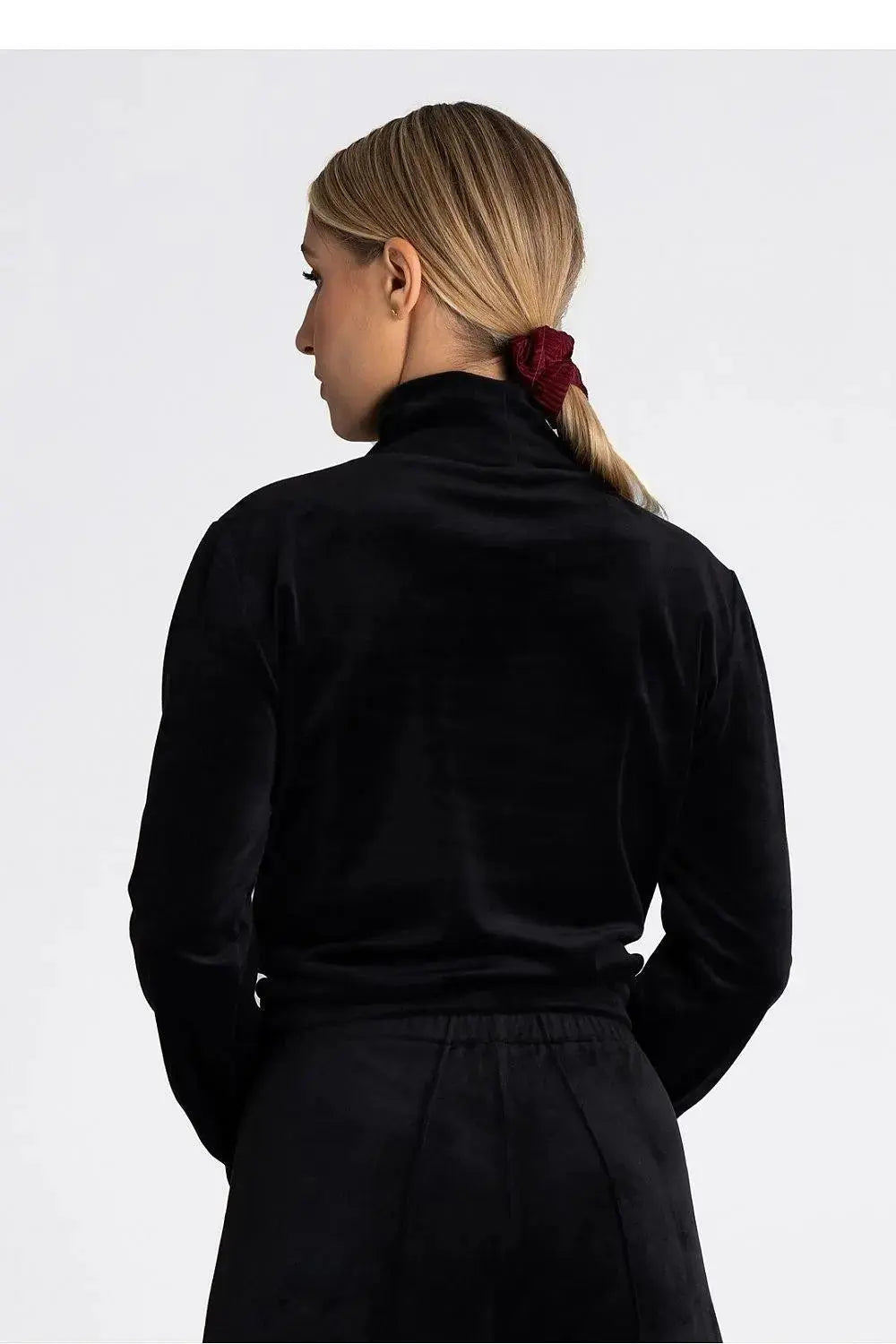Figl long turtleneck and long sleeves blouse