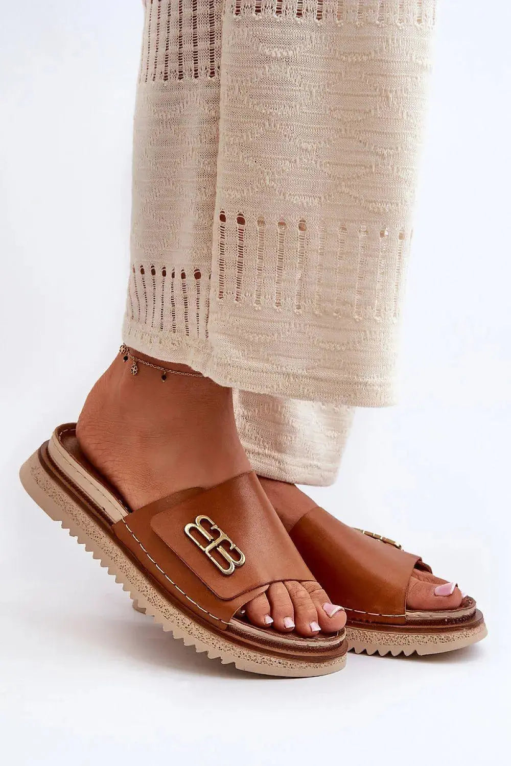 Flip-flops model 198619 Step in style