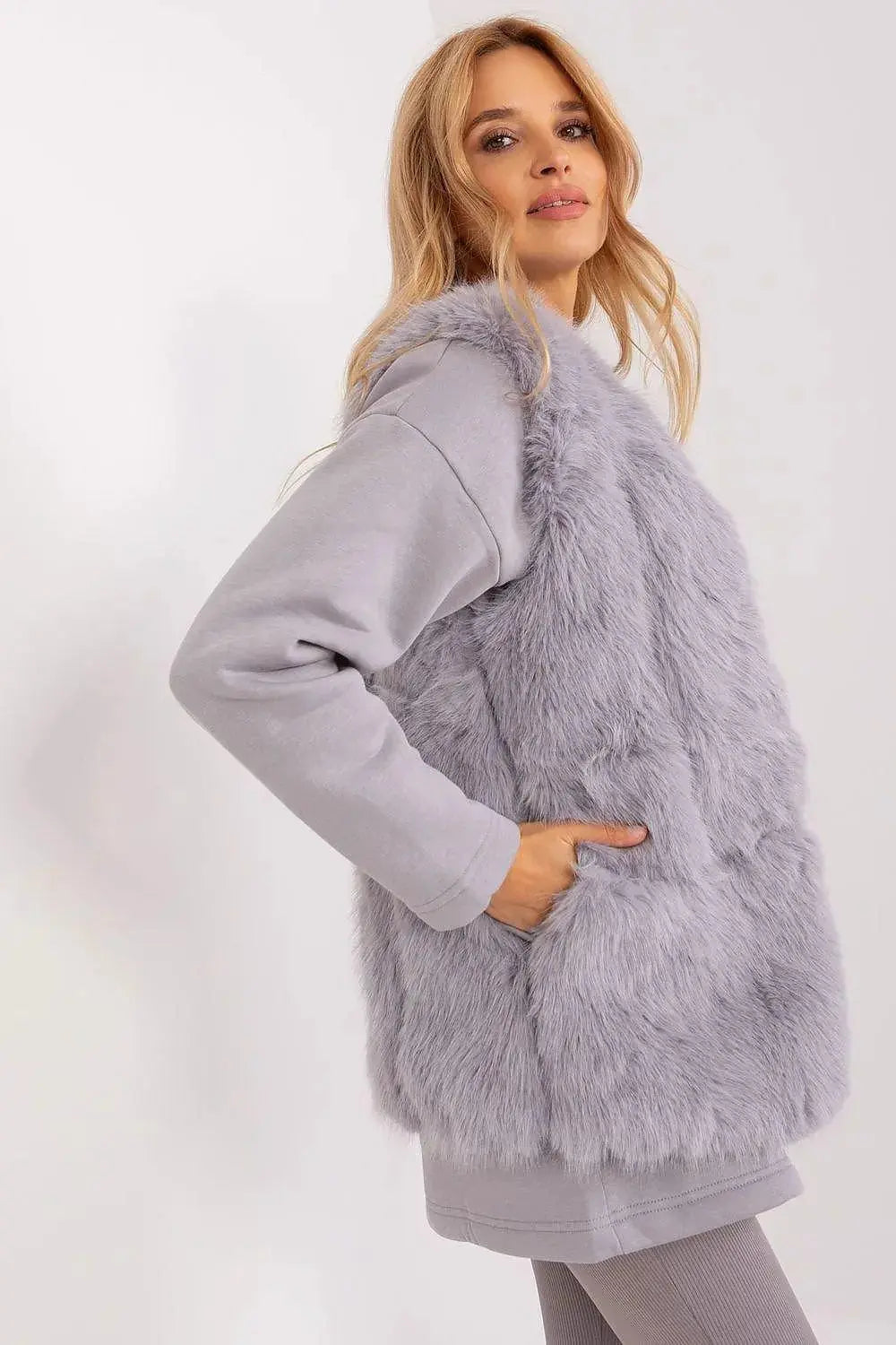 Gilet model AT fur vest
