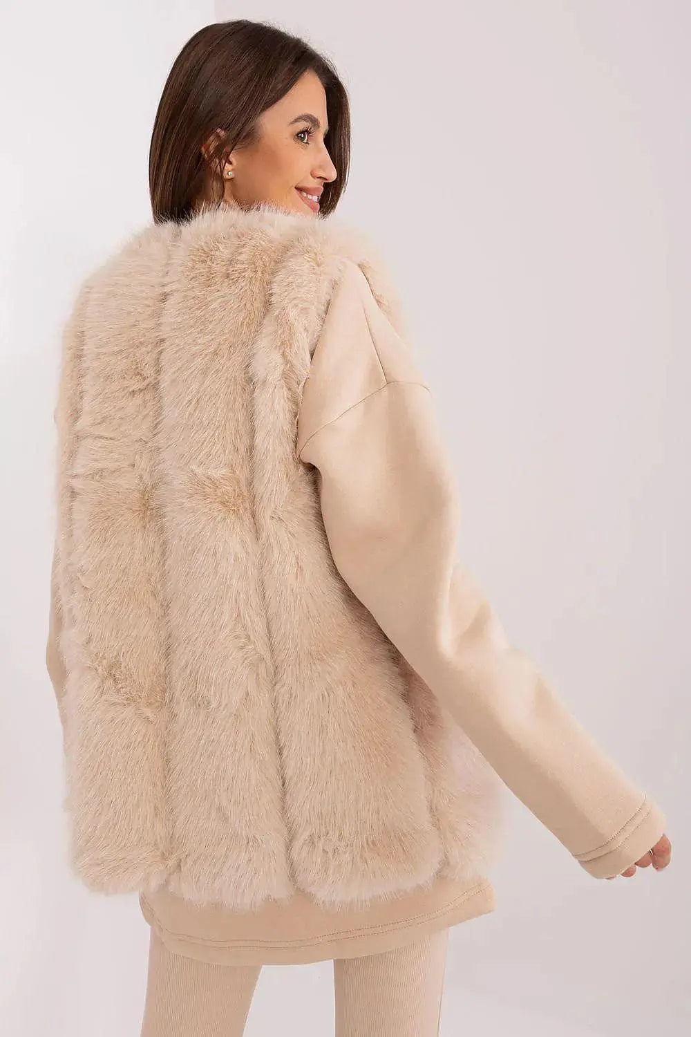 Gilet model AT fur vest