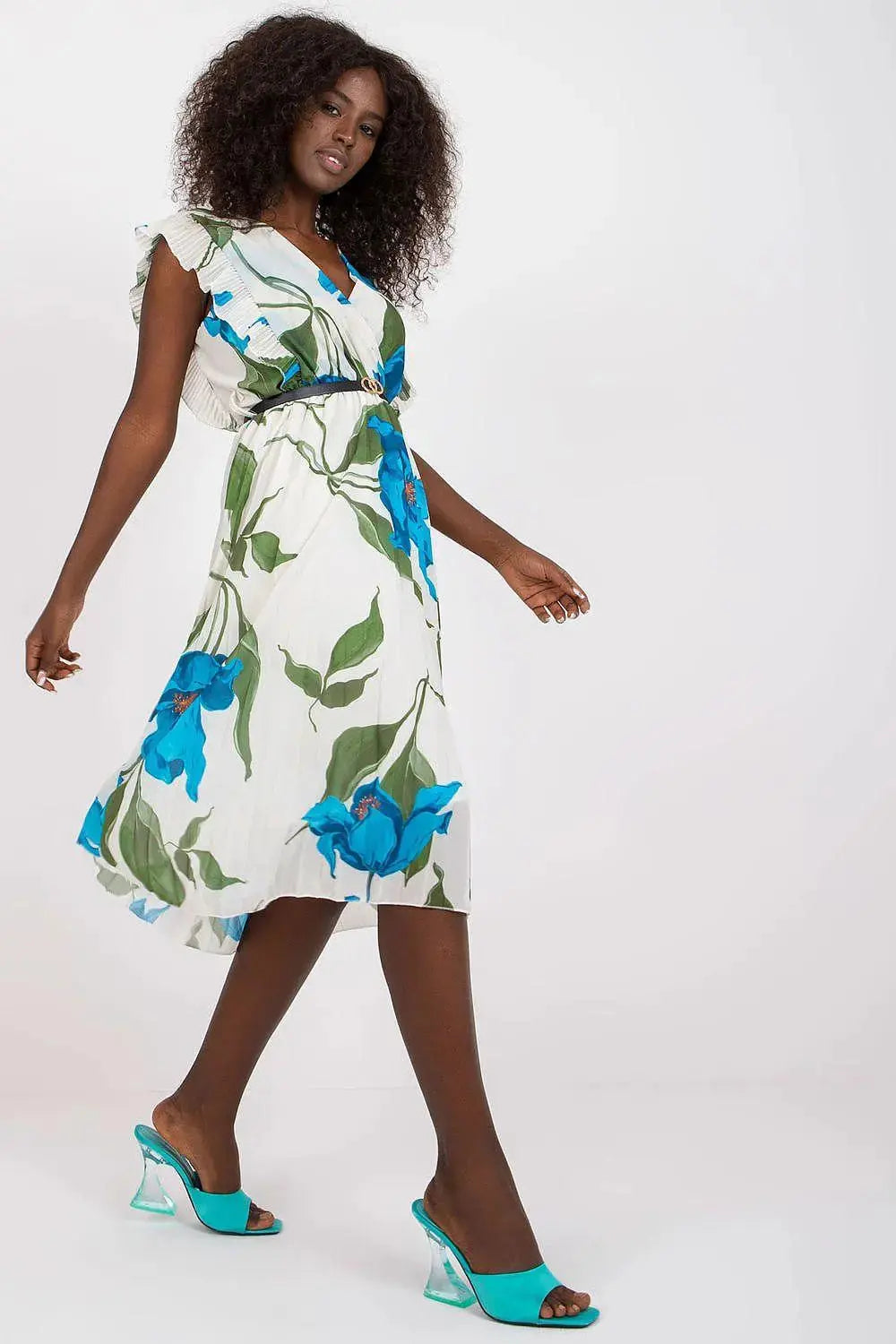 Italy Moda Pleated summer dress for many occasions, with short ruffle sleeves.