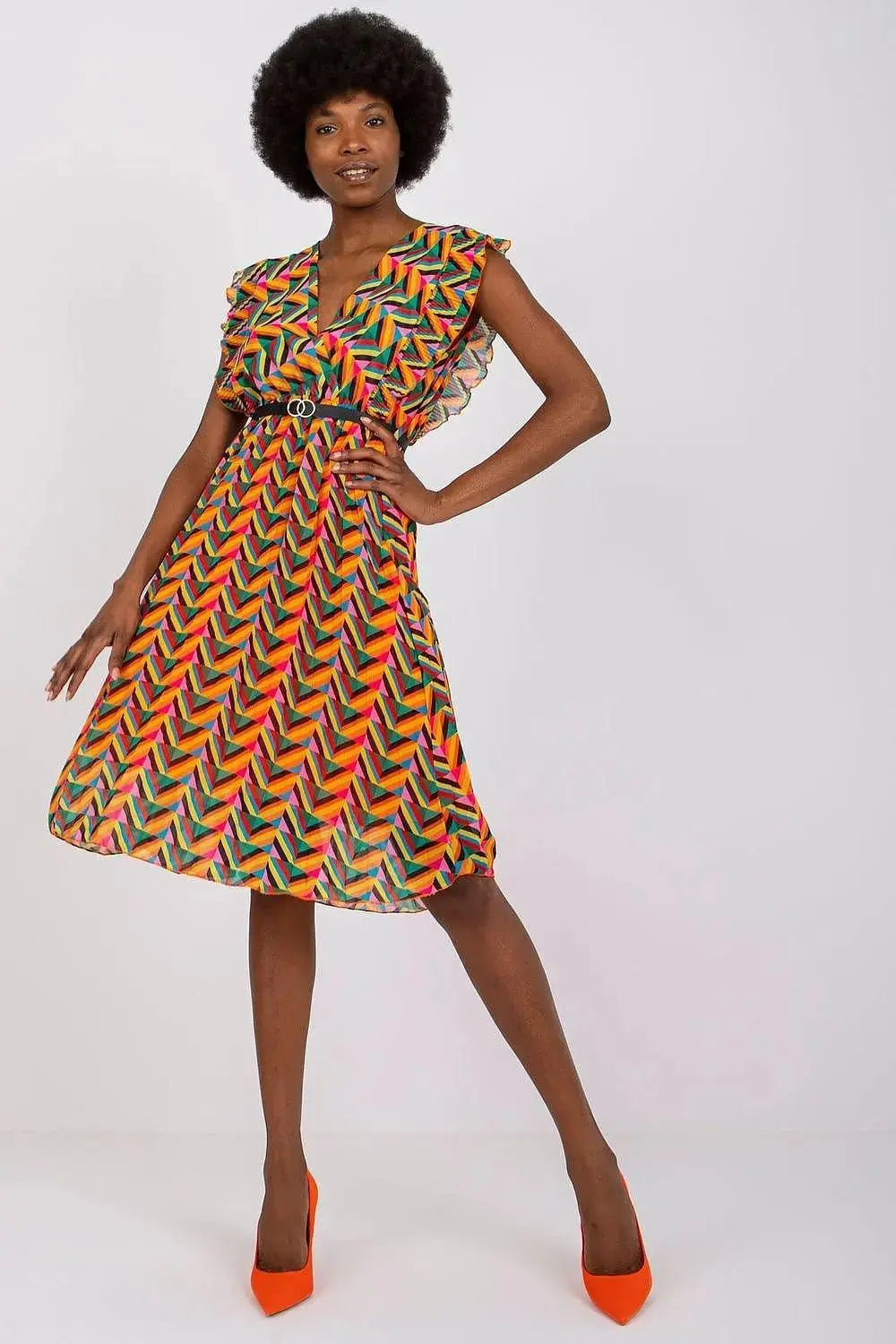 Italy Moda Pleated summer dress for many occasions, with short ruffle sleeves.
