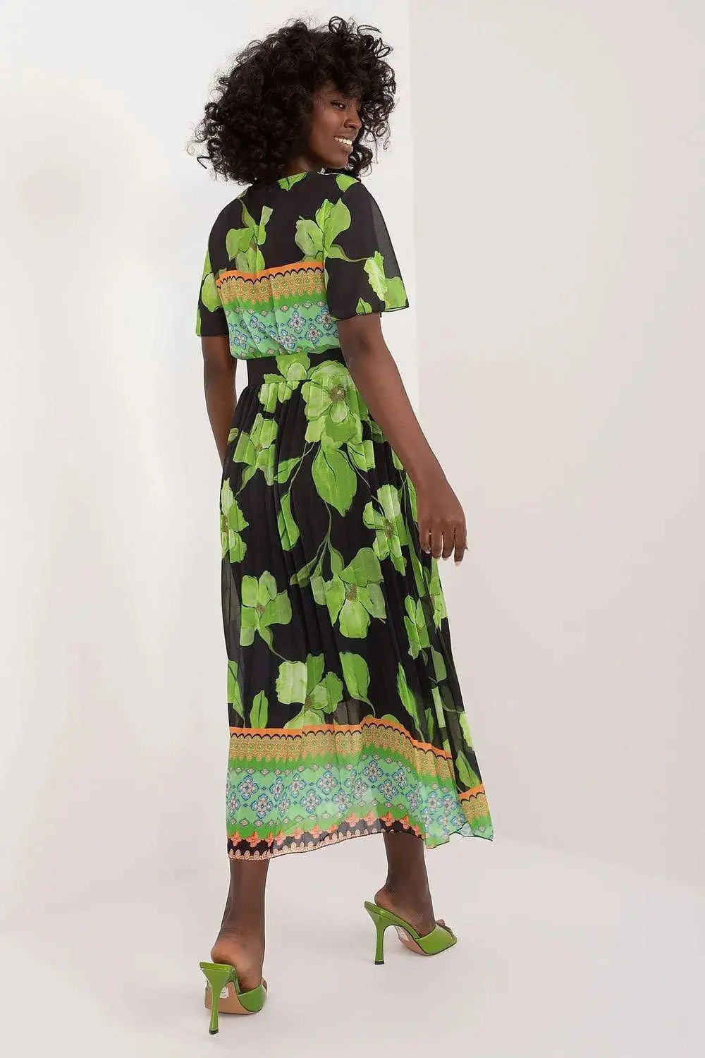 Italy Moda summer daydress with short sleeves in the form of frills