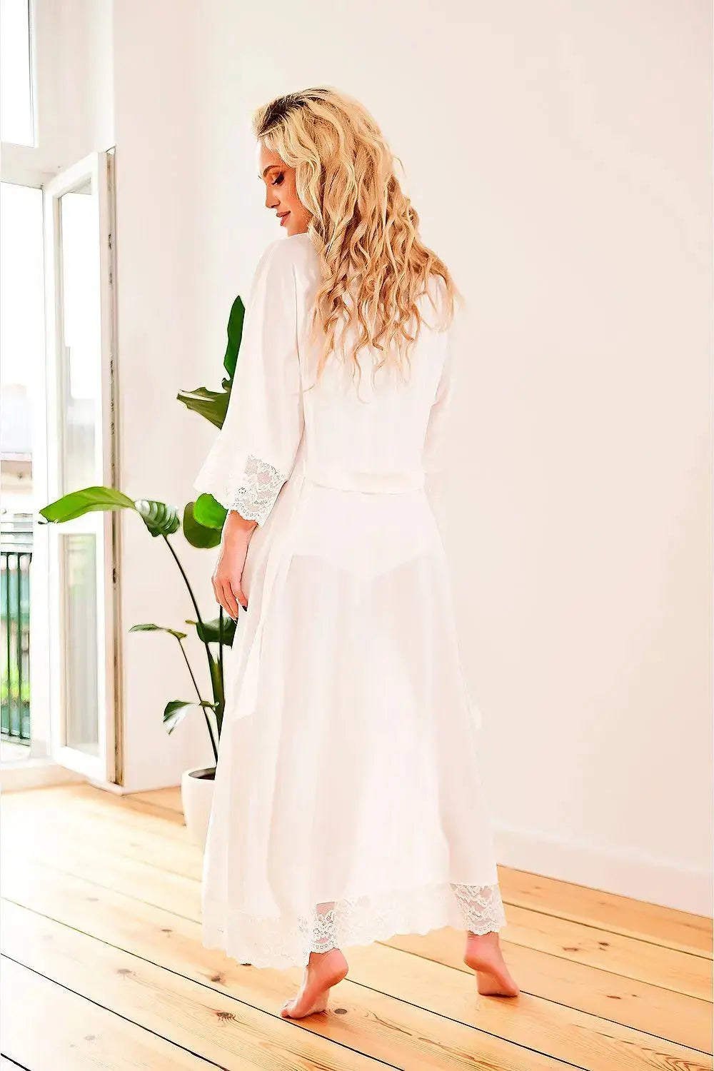 Kalimo long, satin dressing bathrobe