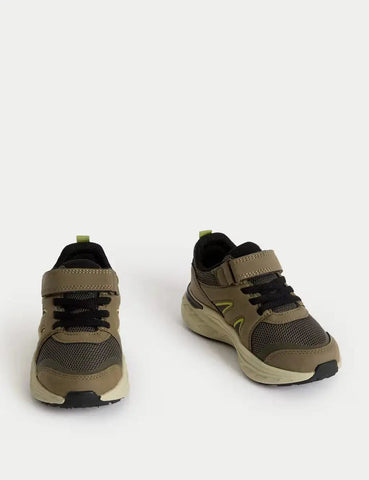 Kids' Freshfeet™ Riptape Trainers (4 Small - 1½ Large)