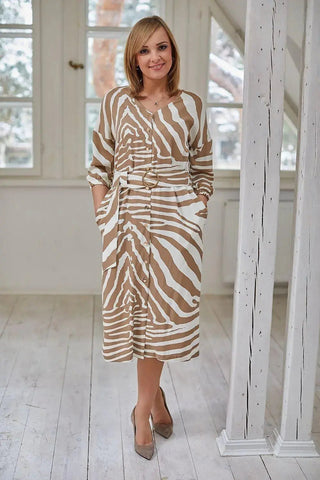 La Aurora feminine and comfortable dress