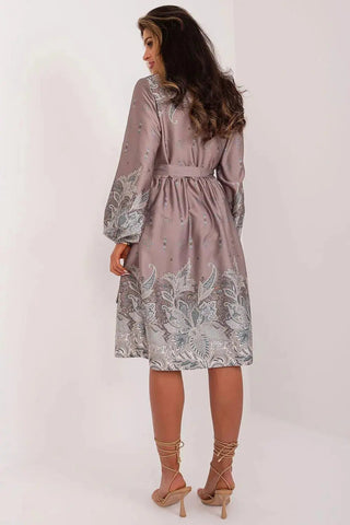 Lakerta cocktail dress with an elegant expression, ideal for many occasions
