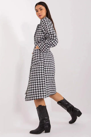 Lakerta elegant and classic transitional coat