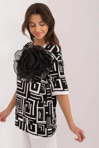 Lakerta elegant everyday blouse