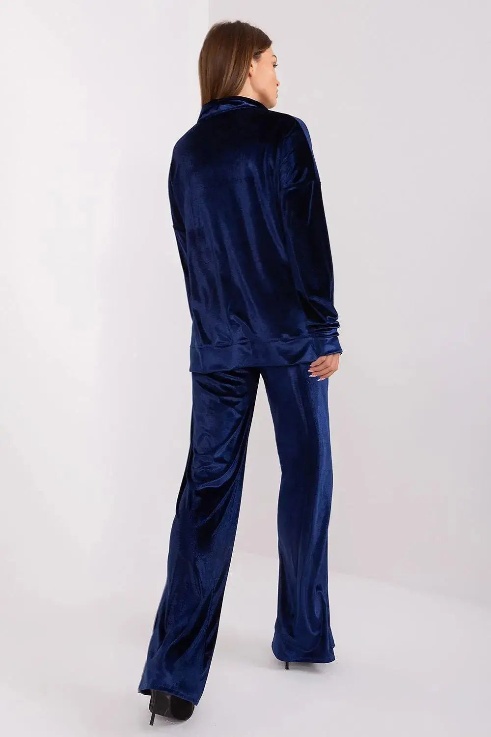 Lakerta stylish velour long-sleeve blouse with pants