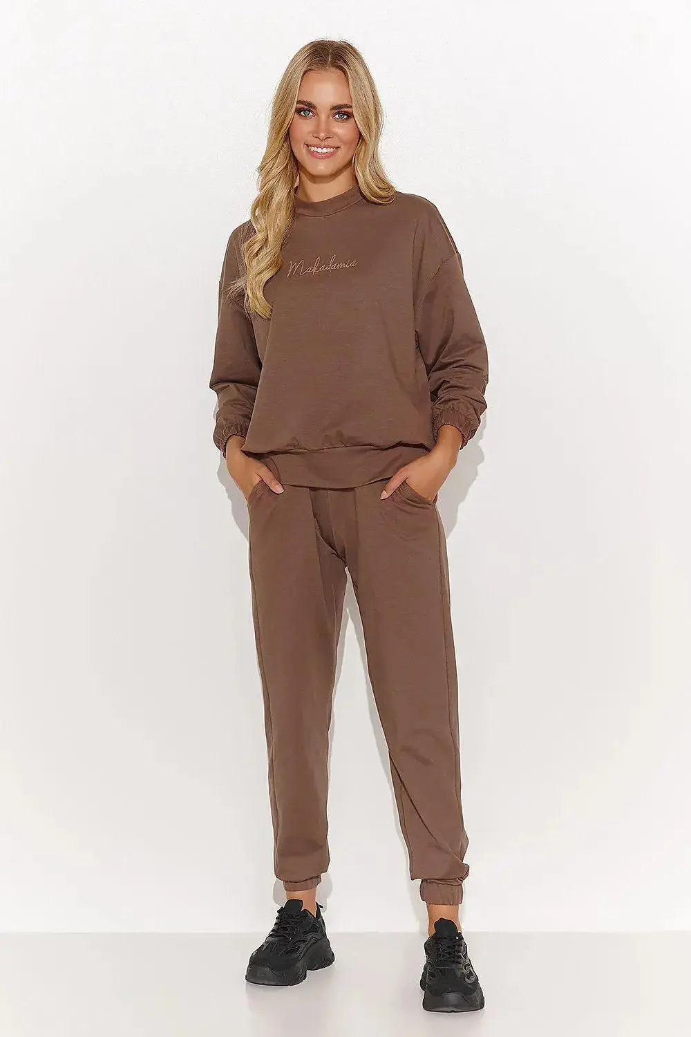Makadamia t-shirt and long pants womens sweatshirt