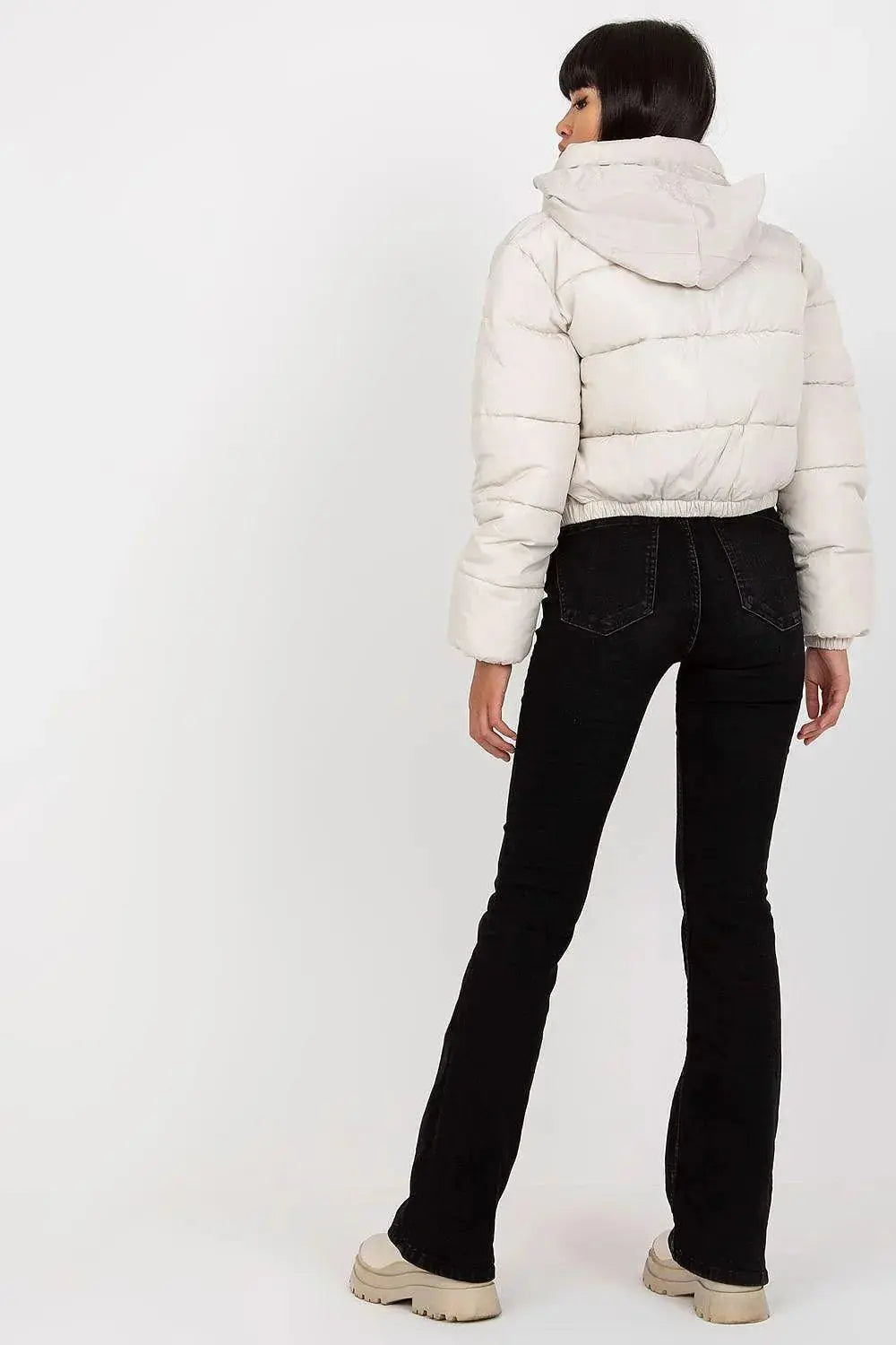 NM long sleeves short zippered quilted jacket