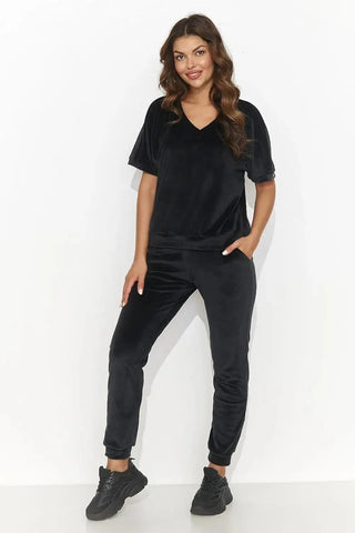 Numinou t-shirt and long pants tracksuit