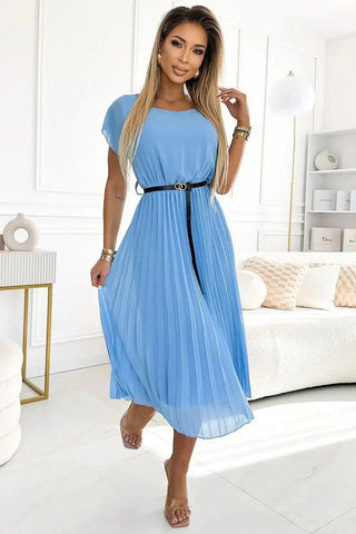Numoco Cocktail Pleated dress with a round neckline, black belt, and short sleeves