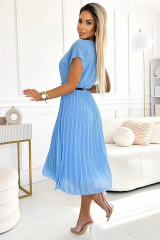 Numoco Cocktail Pleated dress with a round neckline, black belt, and short sleeves
