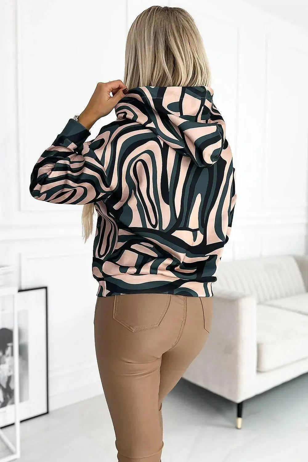Numoco Comfortable Kangaroo Sweatshirt With Hood