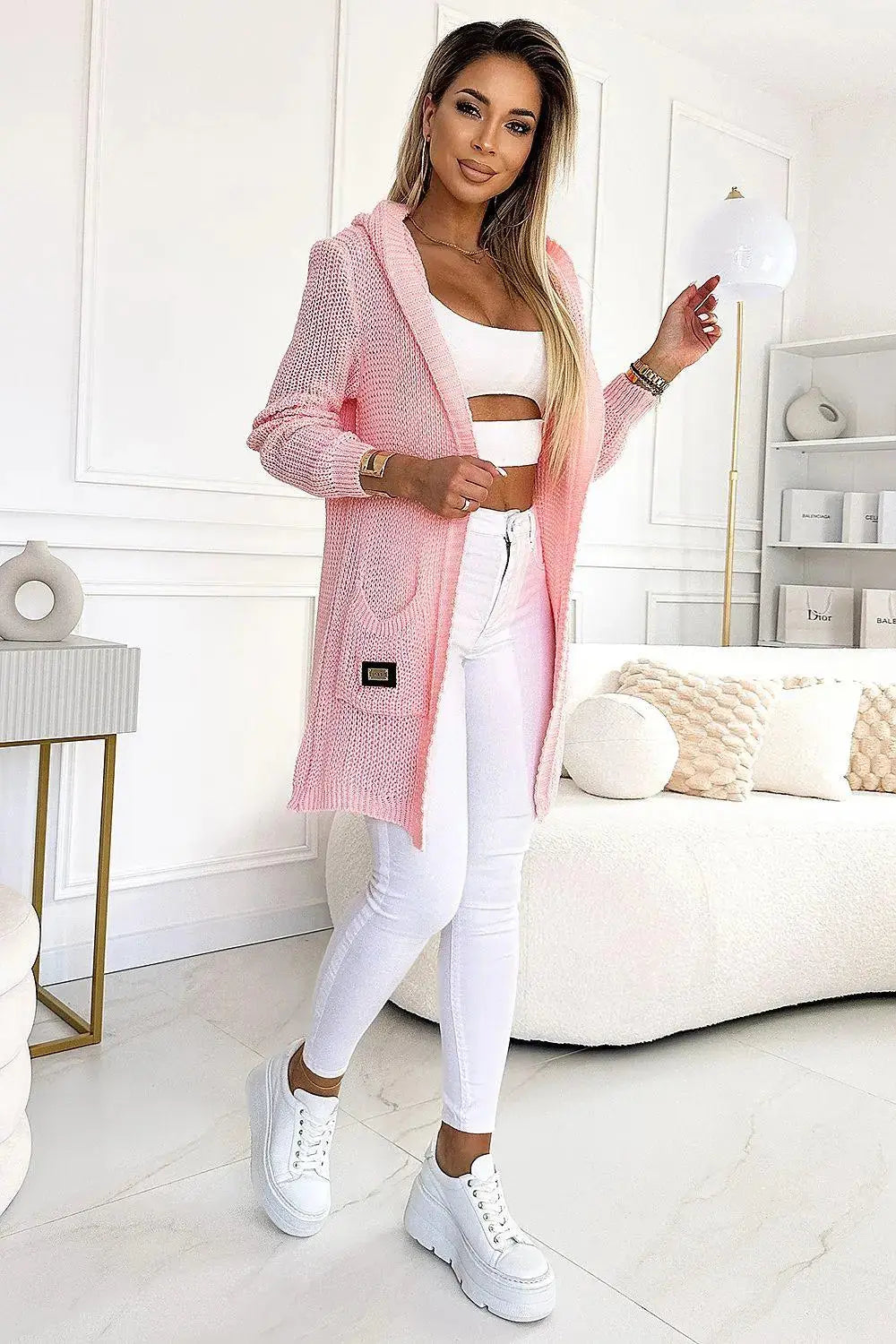 Numoco cardigan warm bedspread with hood, pockets and a patch