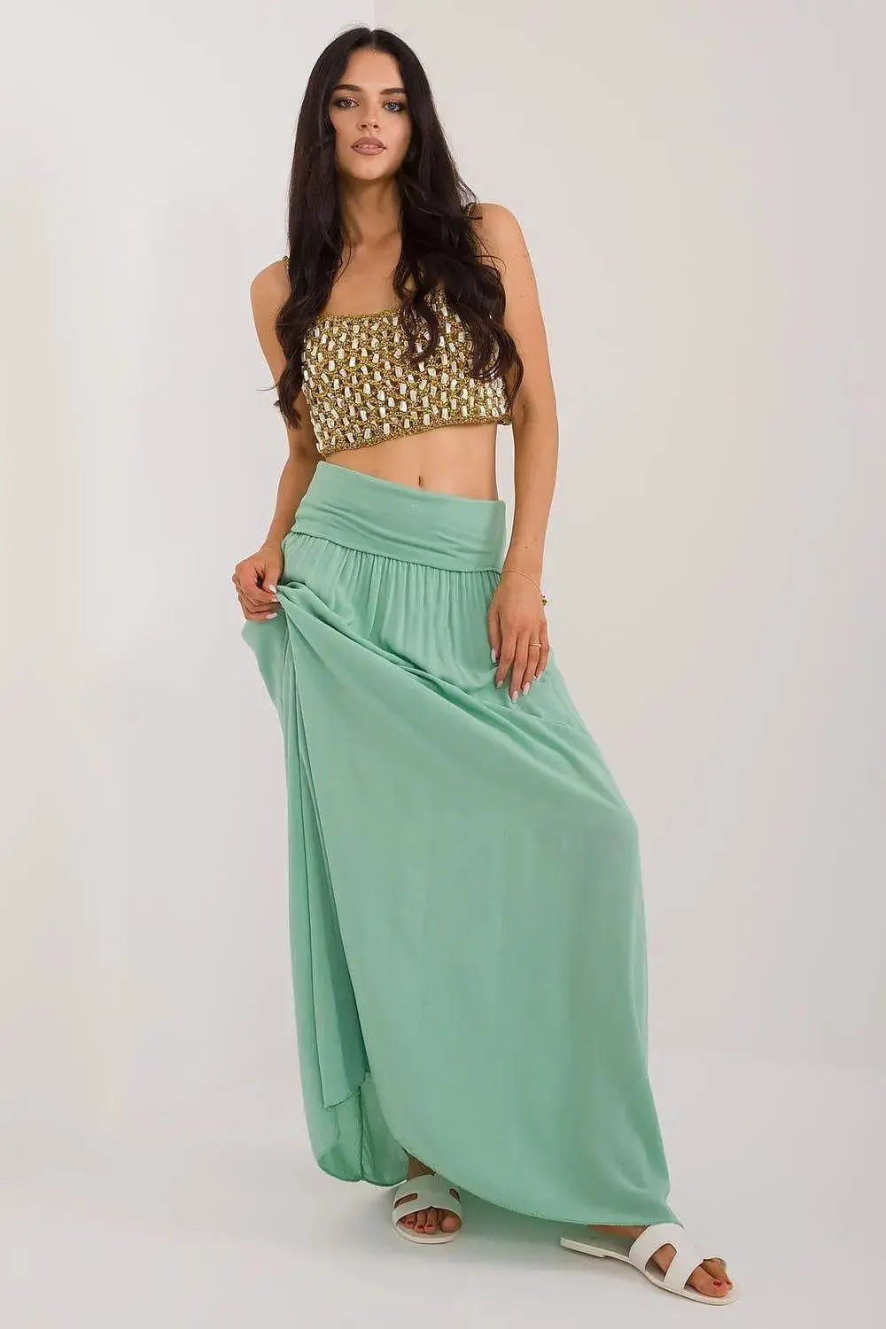 Och Bella smooth, solid material casual maxi skirt