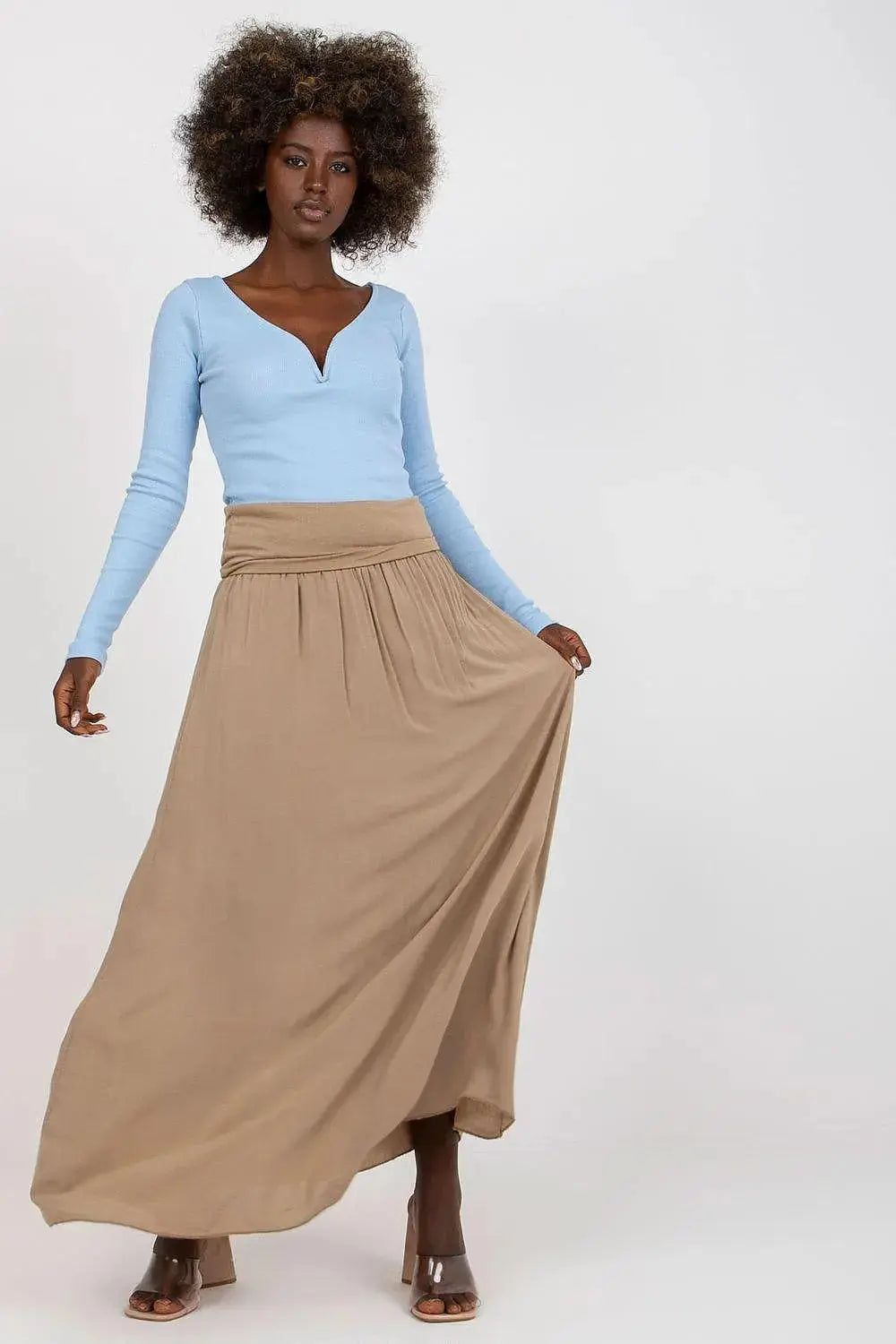 Och Bella smooth, solid material casual maxi skirt