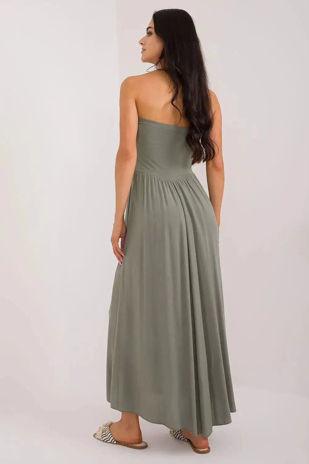 Och Bella smooth, solid material casual maxi skirt