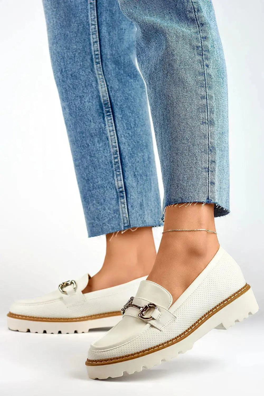 PRIMO elegance white shade low shoes