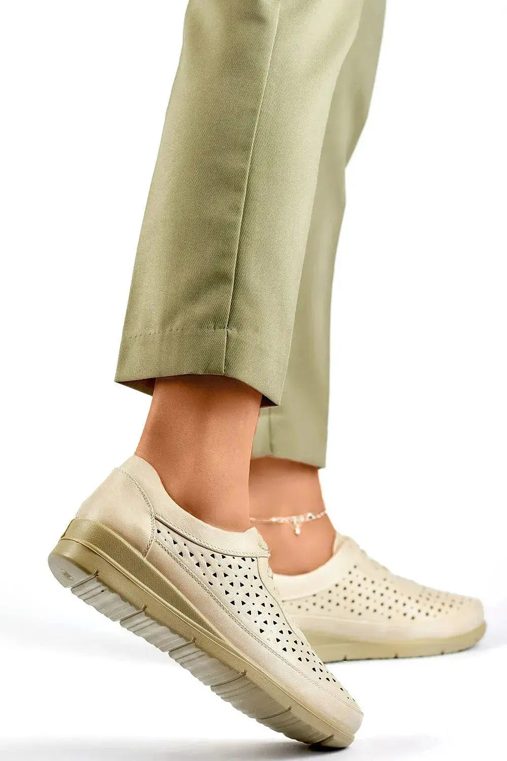 PRIMO soft beige elegant semi-boots