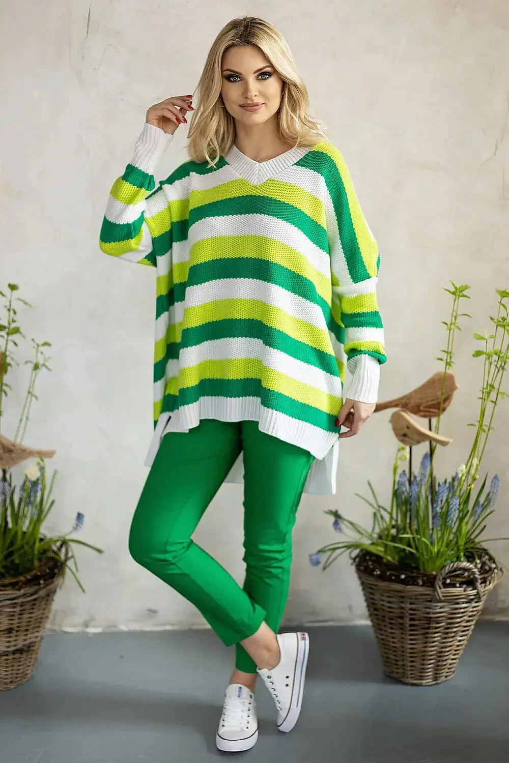 PeeKaBoo long sleeves and heart neckline loose-fitting sweater