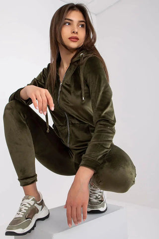 Relevance Velour set consisting of a sweatshirt and long pants