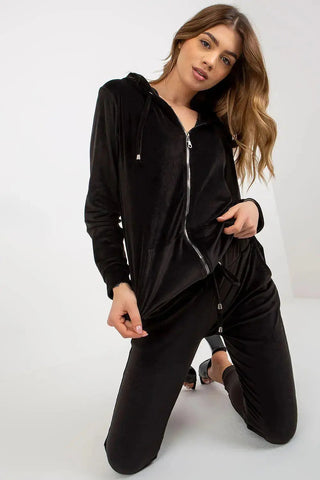 Relevance Velour set consisting of a sweatshirt and long pants