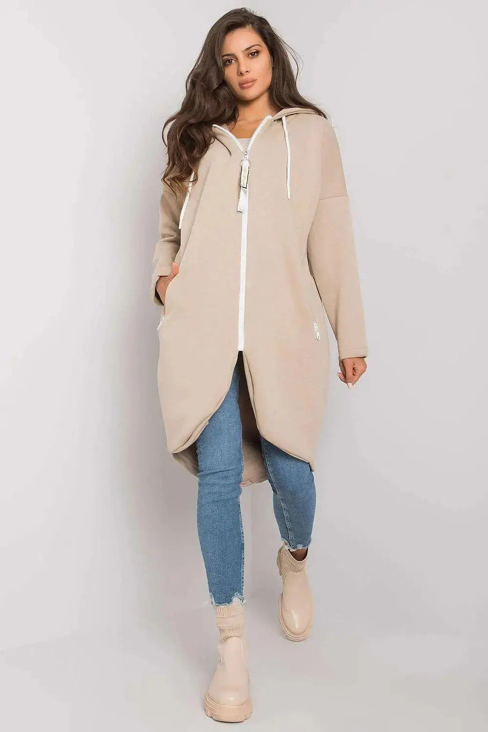 Relevance Womens sweatshirt with an extended cut
