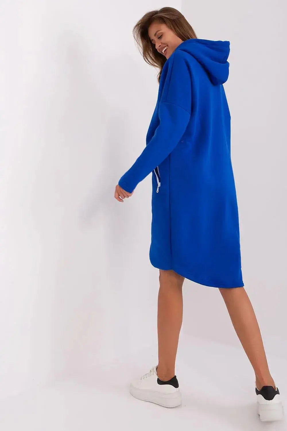 Relevance Womens sweatshirt with an extended cut