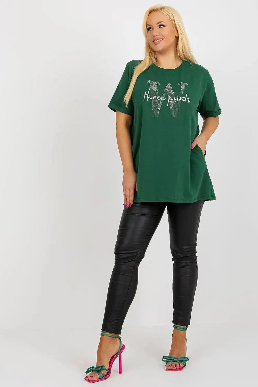Relevance short sleeves and round neckline blouse