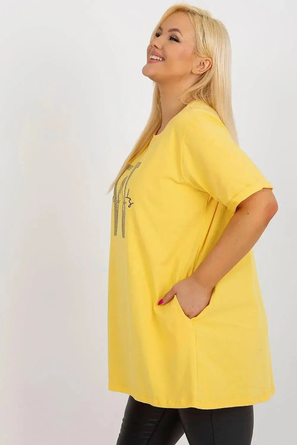 Relevance short sleeves and round neckline blouse
