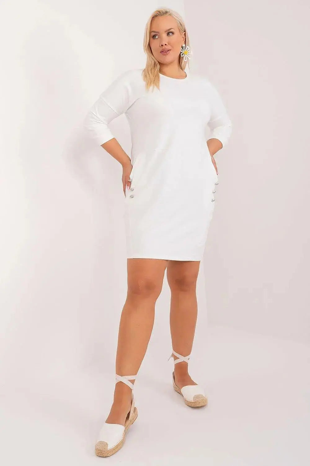 Relevance smooth, solid material feminine dress