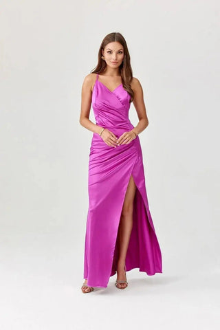 Roco Fashion Lamelia maxi dress with an open back is made of delicate and soft-touch fabric