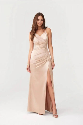 Roco Fashion Lamelia maxi dress with an open back is made of delicate and soft-touch fabric