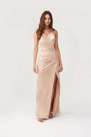 Roco Fashion Lamelia maxi dress with an open back is made of delicate and soft-touch fabric