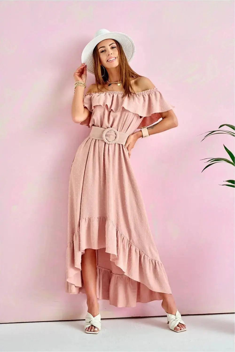 Roco Fashion asymmetrical maxi dress is made of soft, pleasant fabric that will provide comfort to the most demanding women.