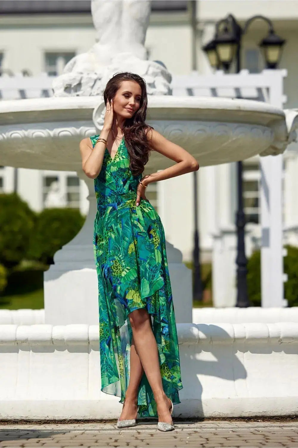Roco Fashion maxi dress is made of light and delicate chiffon, which will be very comfortable to wear