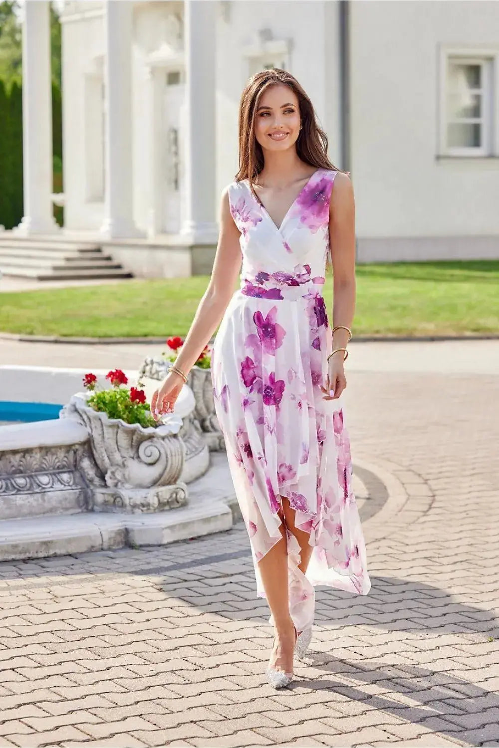 Roco Fashion maxi dress is made of light and delicate chiffon, which will be very comfortable to wear