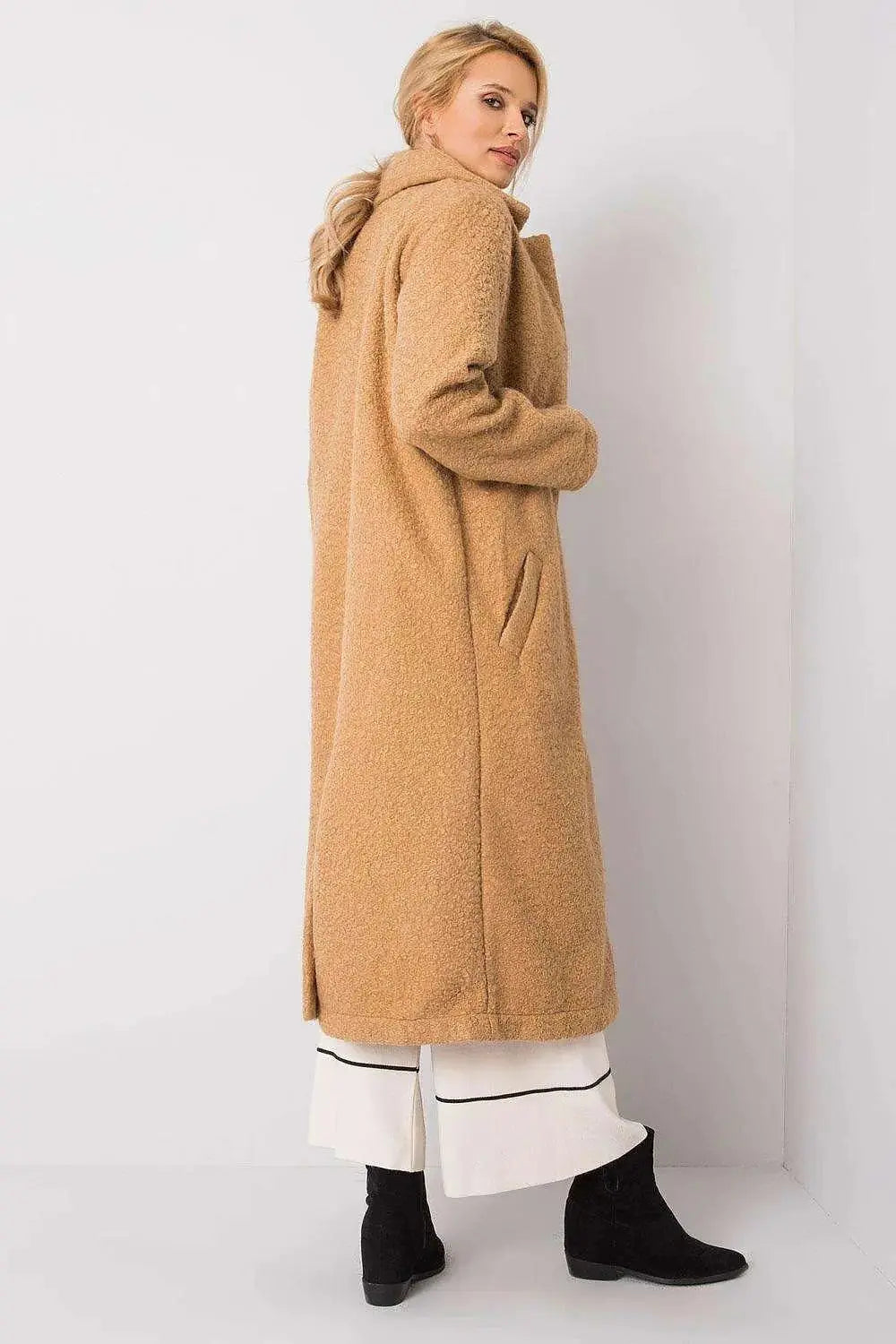 Rue Paris long sleeves, fastened womens coat