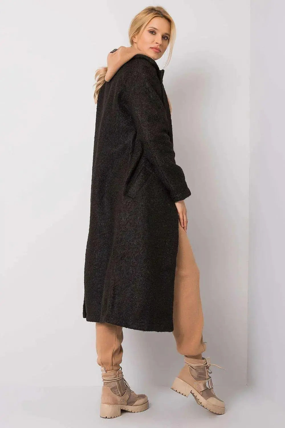 Rue Paris long sleeves, fastened womens coat