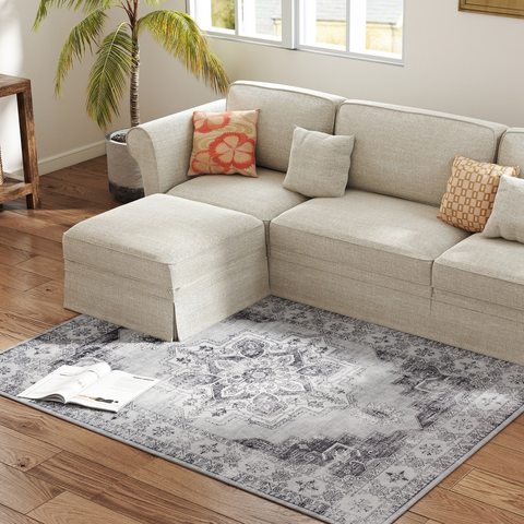 HOMCOM Flannel Non-Slip Washable Rug for Living Room