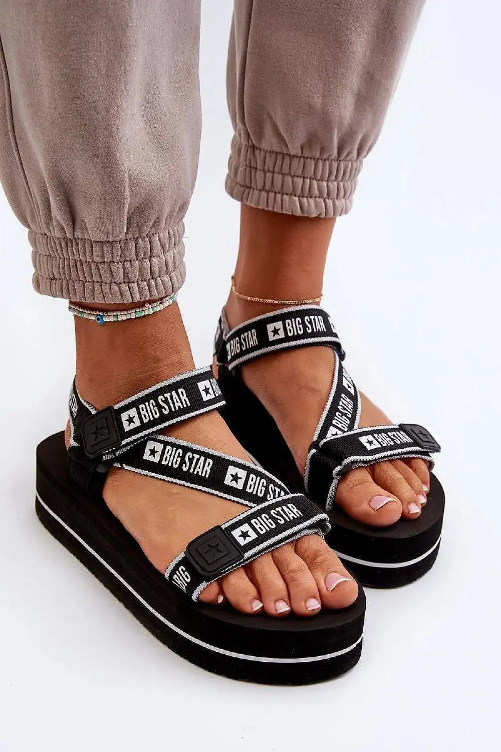 Sandals model 198197 Step in style