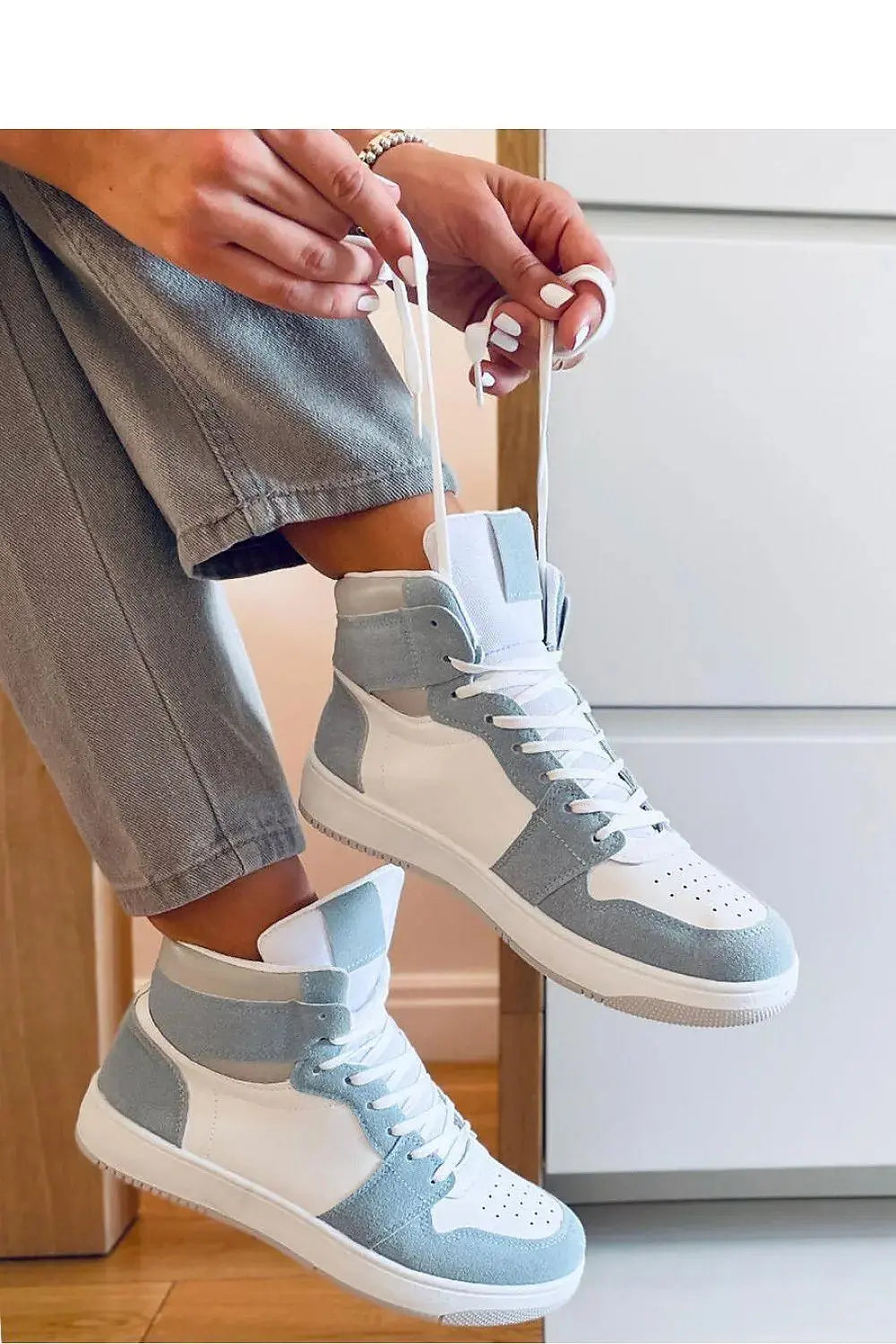 Sneakers model 170605 Inello