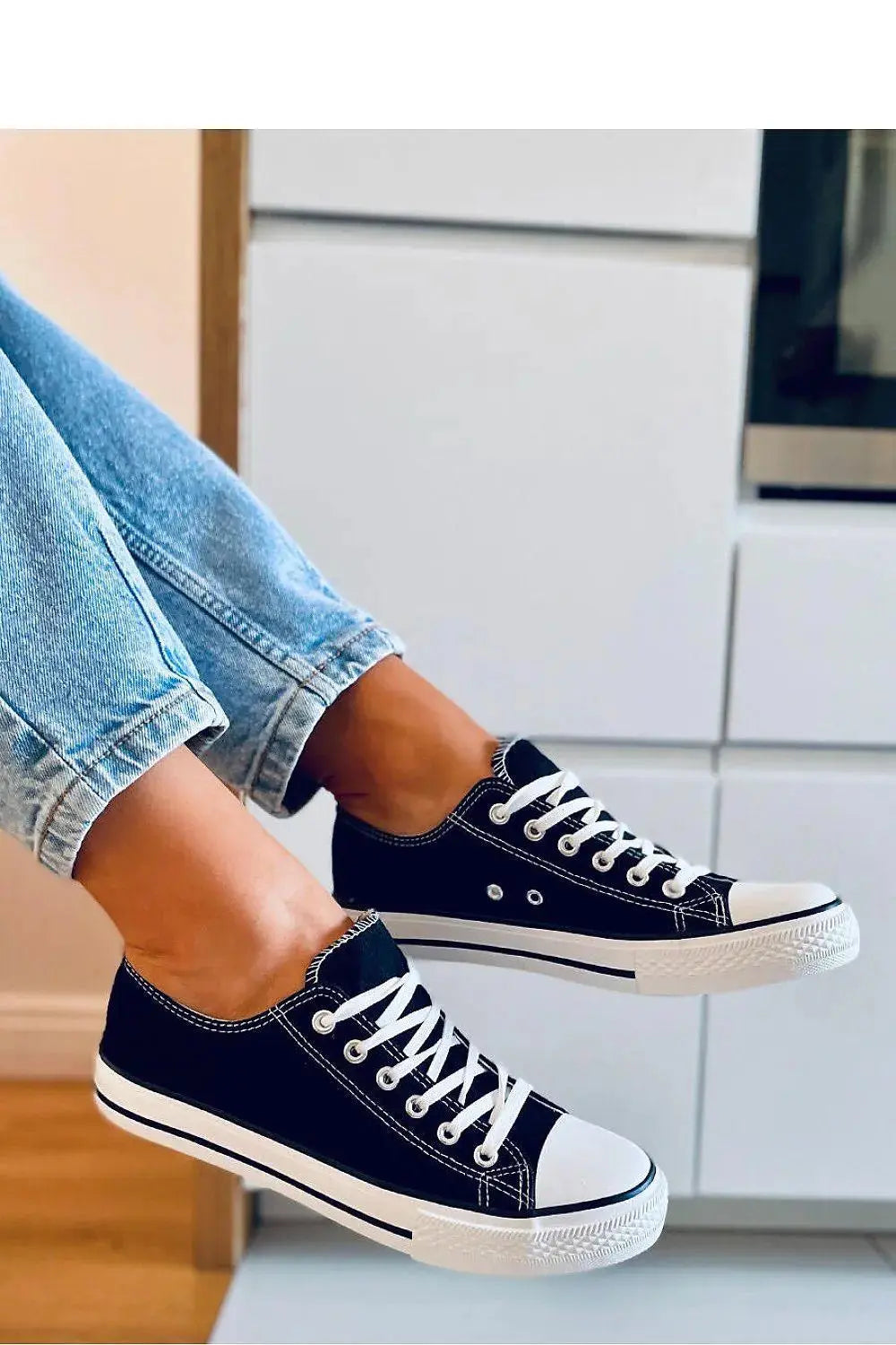 Sneakers model 170662 Inello