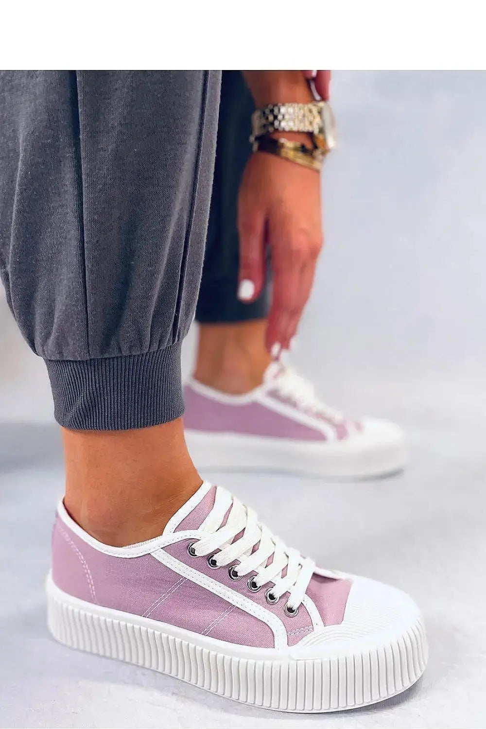Sneakers model 176131 Inello